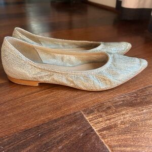 Sundance Elegant Metallic Women's Flats Made in Italy. Size 40